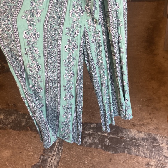 Adorable Francesca’s jumpsuit! - Picture 2 of 6